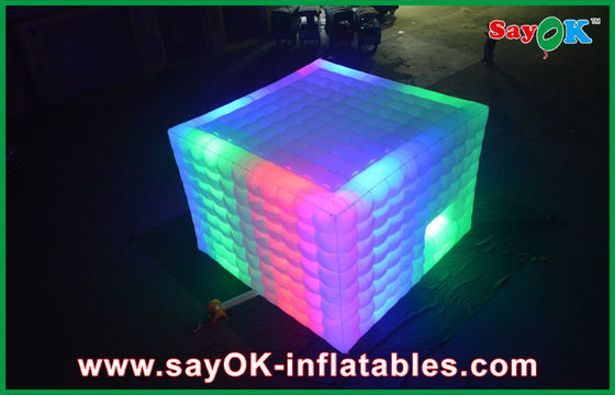 Aufblasbares Haus Zelt 210D Nylon Stoff Riesen Regenbogen Rasen Led Aufblasbares Zelt Mit Fenster / Tür