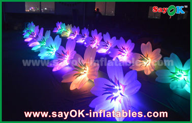 8m bunte aufblasbare Beleuchtungs-Hochzeits-Blumen-Ketten-Dekoration im Stadium