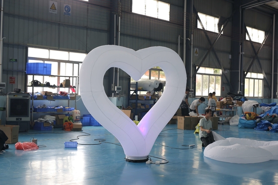2.5M Diameter Inflatable Lighting Licht des Dekorations-Herz-Gurt-LED