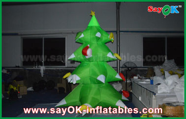 Grüner aufblasbarer Nylonweihnachtsbaum LED, der 2.5mm Nylon für Weihnachten beleuchtet