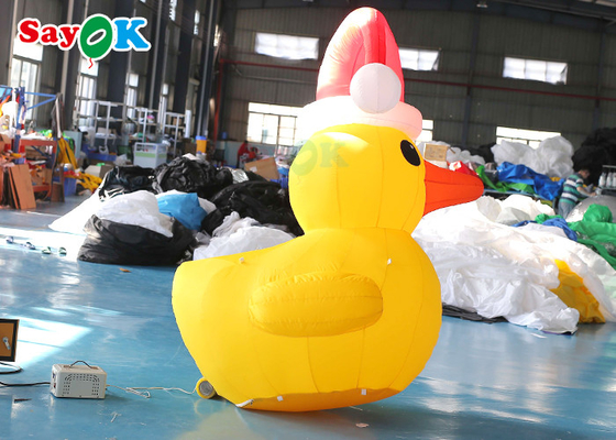 Gelbes 2m aufblasbares Weihnachten Duck With Hat Courtyard Decoration