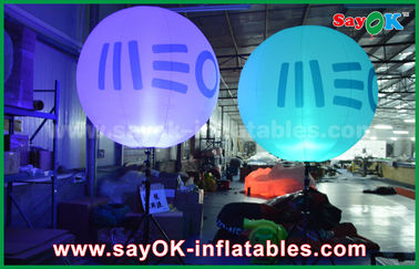 1.5m Durchmesser-Stativ annoncierend, der aufblasbaren Ballon/Ball mit LED steht, beleuchten Sie