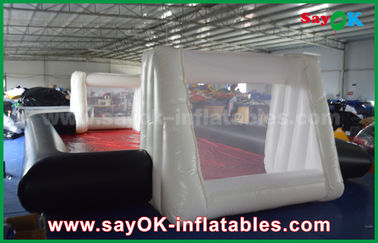 0.55mm PVC kundenspezifische weiße/Schwarz-aufblasbare Fußballplatz-Handelsklasse Inflatables