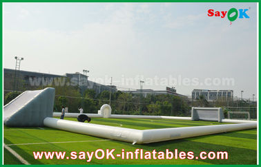 Aufblasbares Fußballspiel-riesiger 10m aufblasbarer Fußballplatz, tragbarer aufblasbarer Fußballplatz mit PVC-Material
