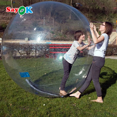 Sayok Aufblasbare schwimmende Walze Aqua Zorbing Ball Transparent PVC Zylinder Menschliche Wasserblasenkugel für das Wasserspiel