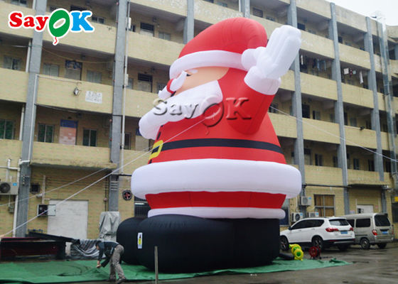 8m Weihnachten im Freien aufblasbare Santa Claus Wearing Red Hat