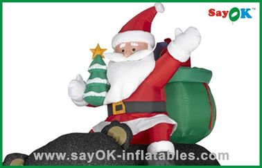 Weihnachts-Sankt-Schneemann-aufblasbare Weihnachtsdekoration mit Geschenk und schwarzem Bären