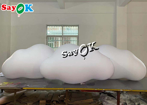 3m 10ft kundenspezifische aufblasbare Produkt-Decke, die PVC-Wolken-Ballon mit LED-Lichtern hängt