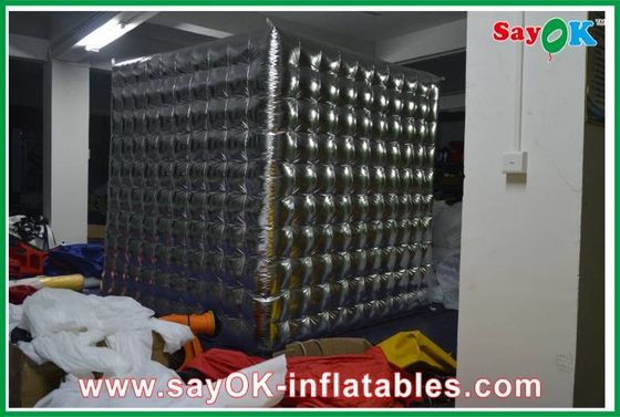 Aufblasbarer Foto-Studio-Splitter außerhalb des weißen inneren Passfotoautomat-Zeltes aufblasbar mit zwei Türen