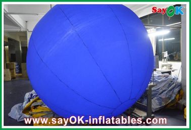 Der blaue aufblasbare Ball im Freien, der mit 12 Farben besonders angefertigt wurde, führte Lichter