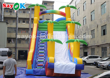 Kommerzielle aufblasbare Rutsche 8*4*7m PVC Kokosbaum aufblasbare Aussteigerrutsche mit zwei Luftbläsern für Kinder